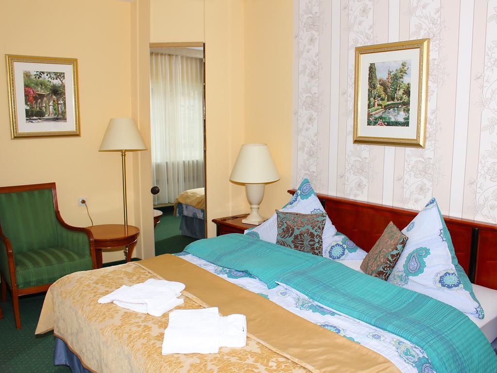 Parkhotel Sonne Шёнау-им-Шварцвальд Экстерьер фото